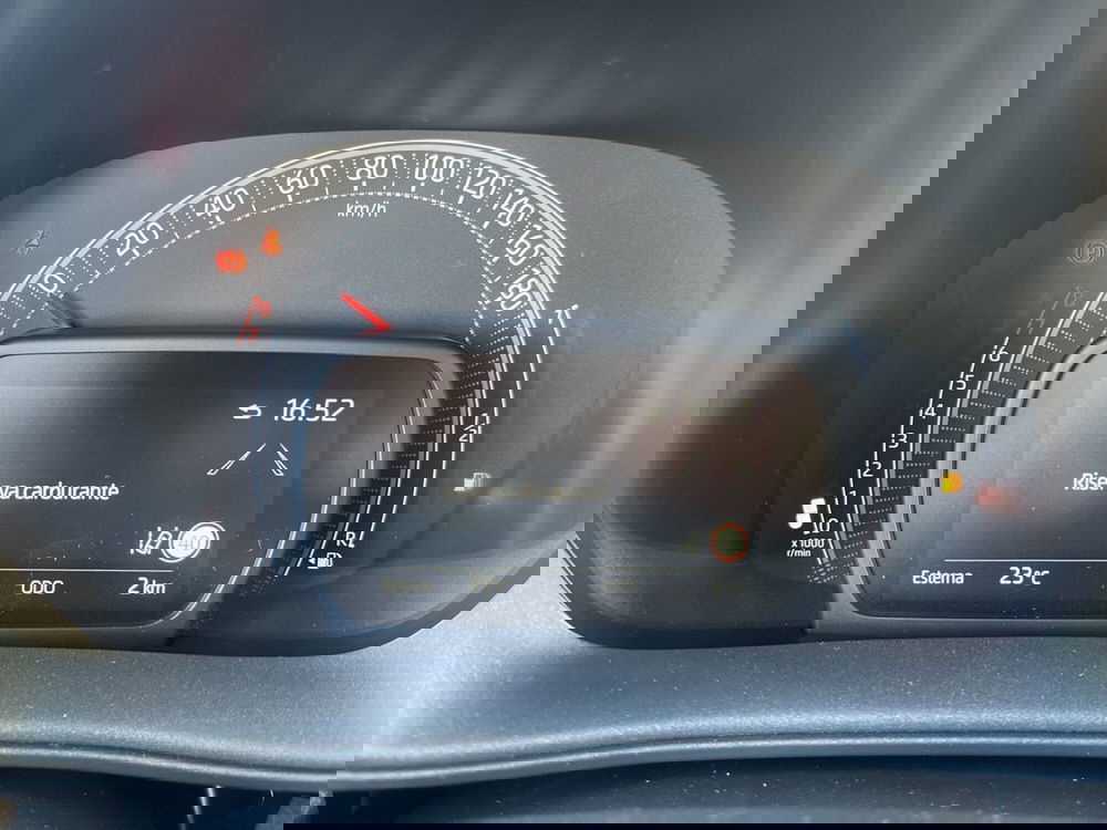 Toyota Aygo X nuova a Siracusa (12)