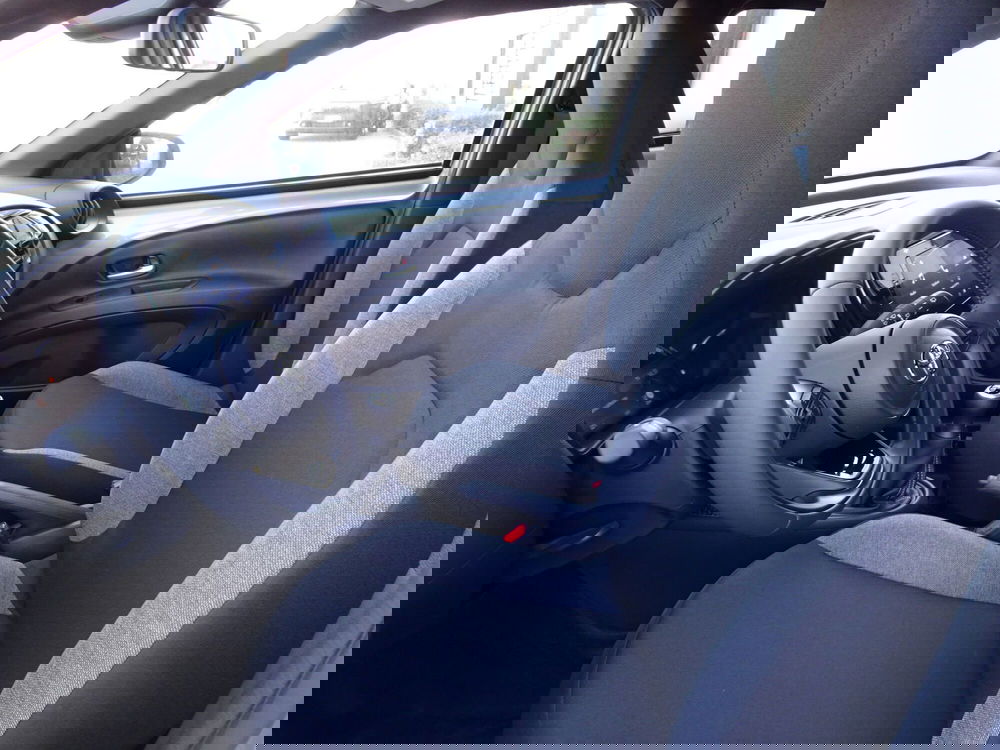 Toyota Aygo X nuova a Treviso (10)