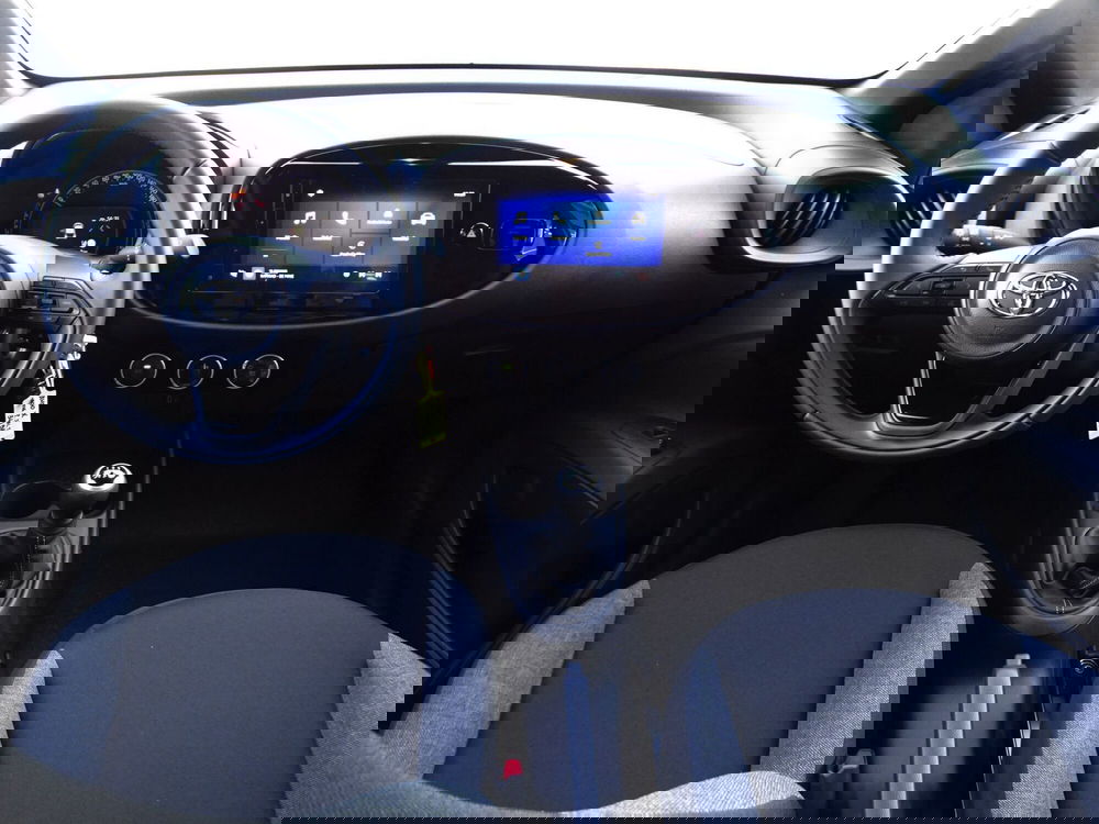 Toyota Aygo X nuova a Treviso (13)