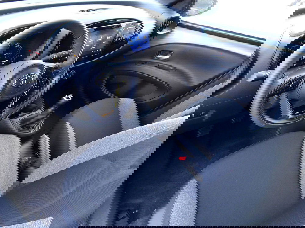 Toyota Aygo X nuova a Treviso (9)