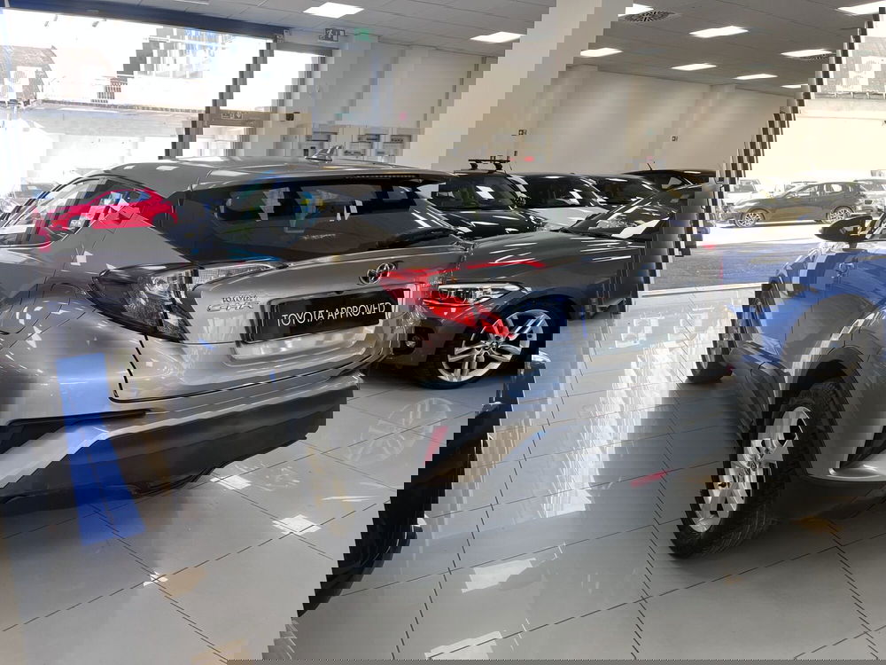 Toyota Toyota C-HR usata a Prato (6)