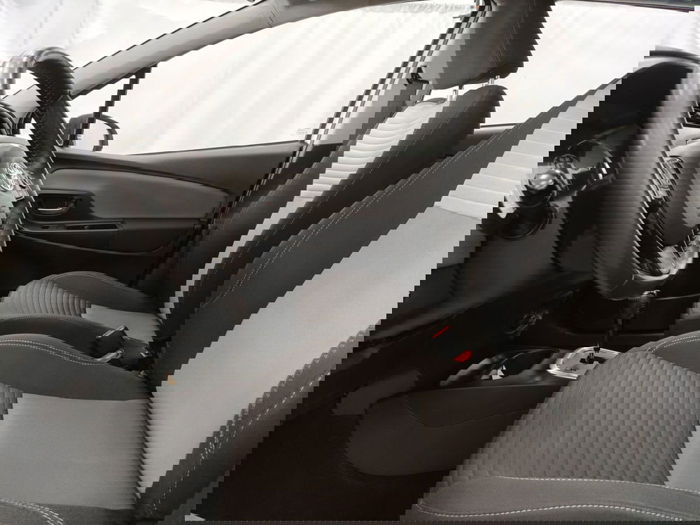 Toyota Yaris usata a Roma (14)