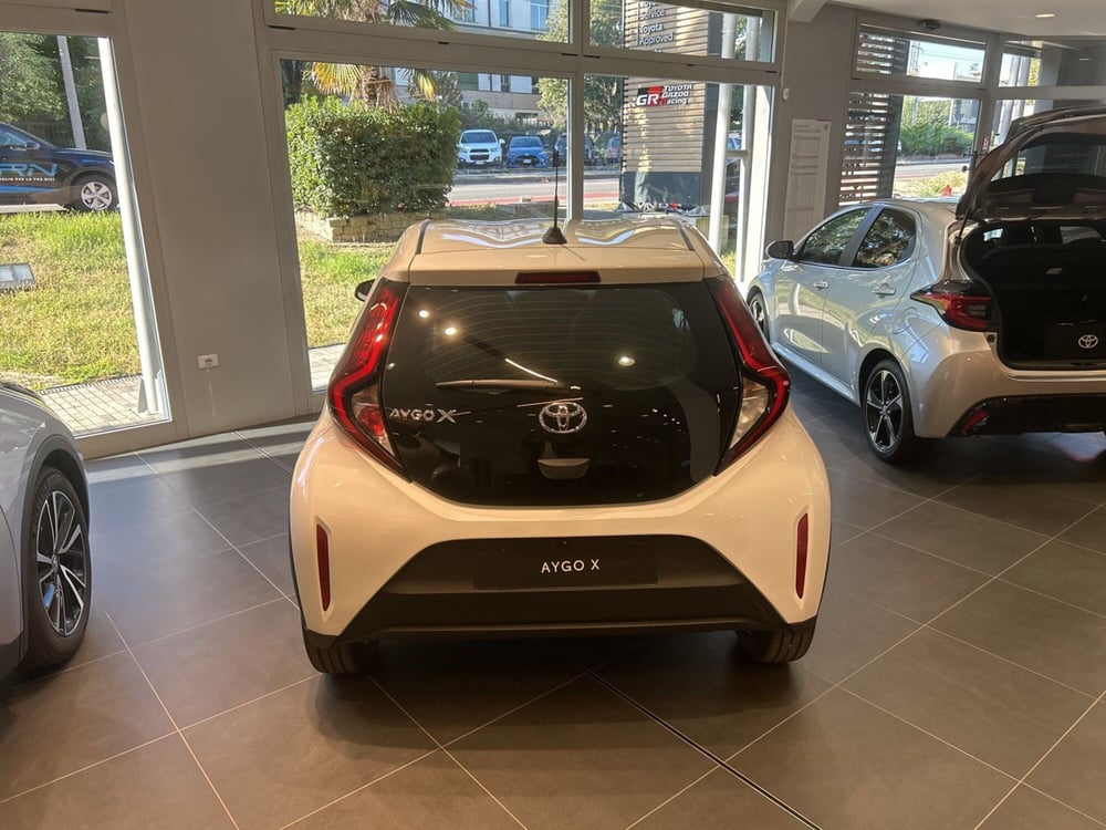 Toyota Aygo X nuova a Bologna (5)