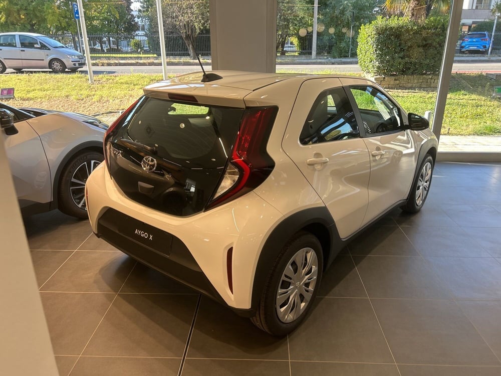 Toyota Aygo X nuova a Bologna (6)