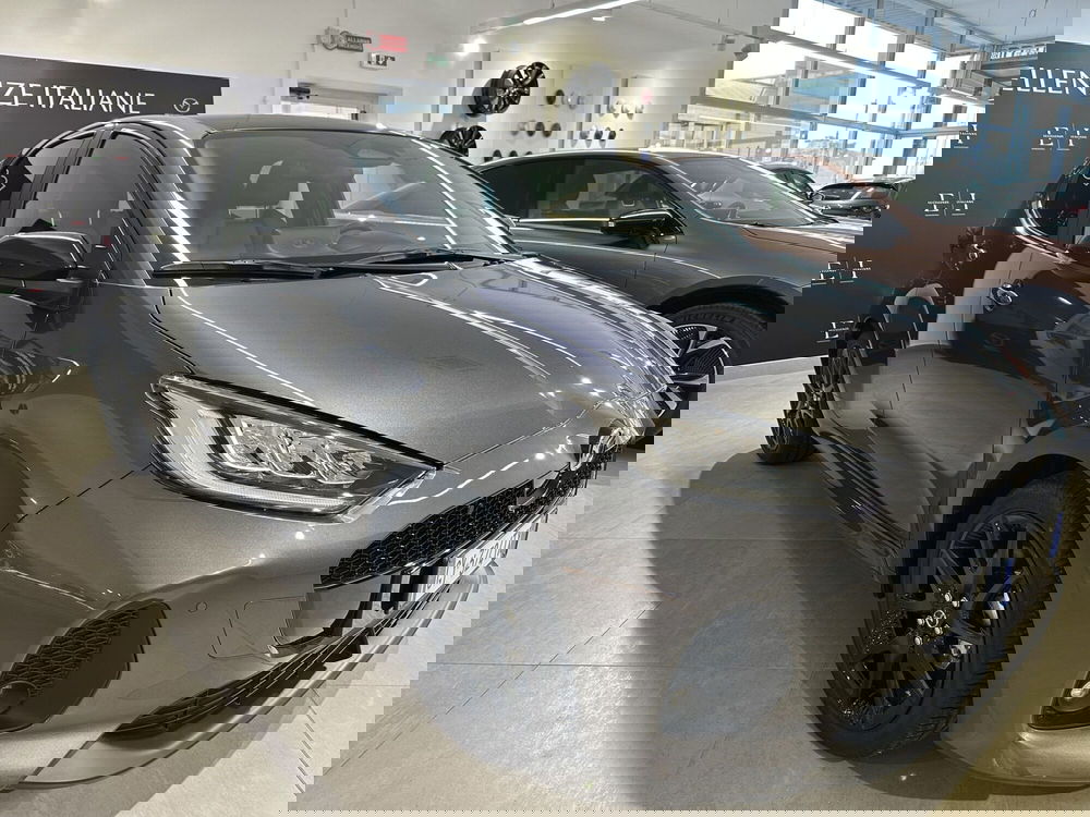 Mazda Mazda2 Hybrid nuova a Latina (3)