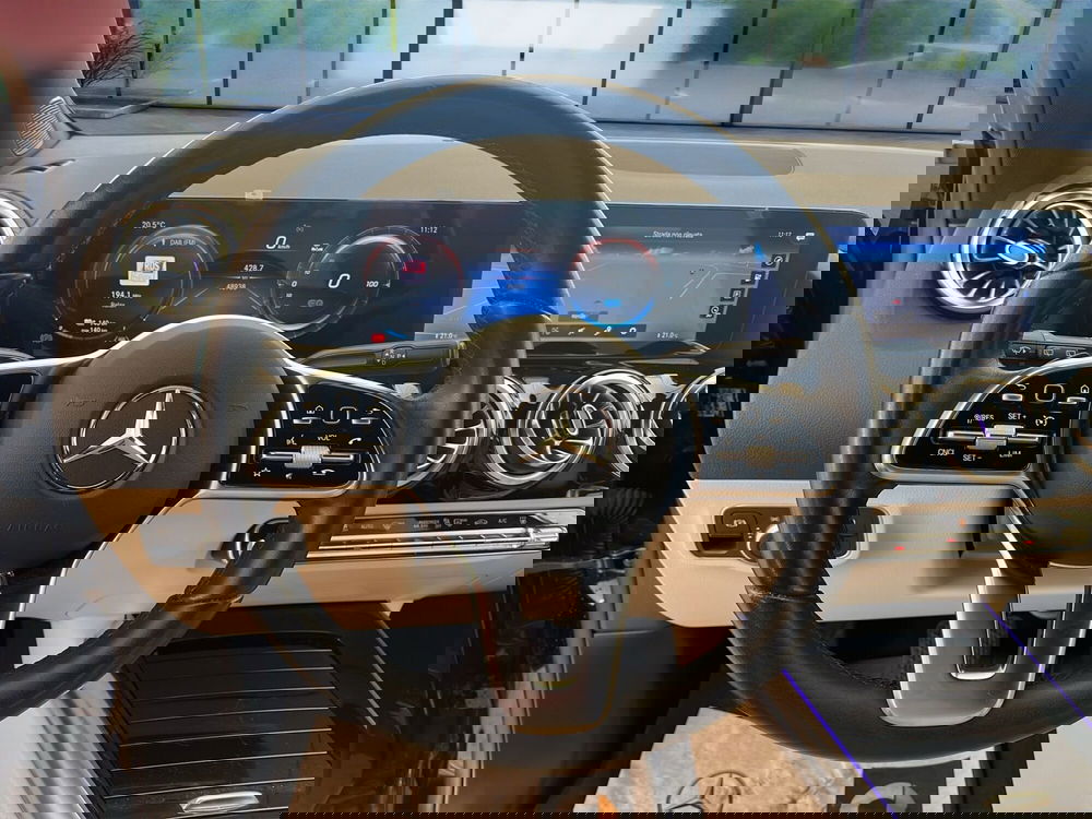 Mercedes-Benz EQA usata a Cosenza (10)