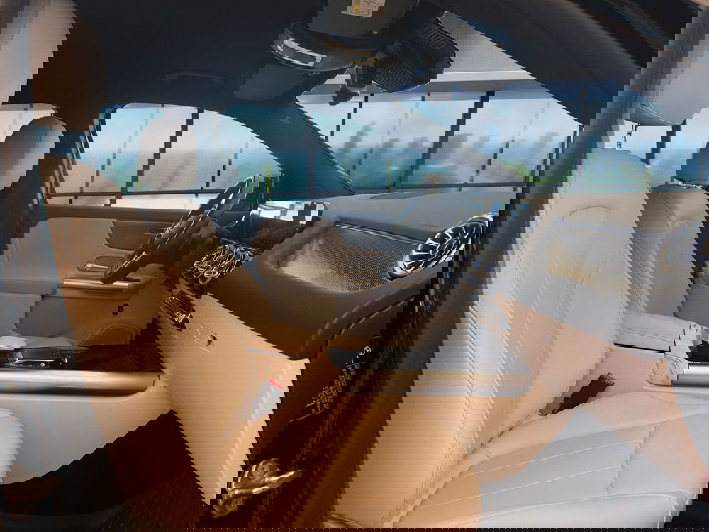 Mercedes-Benz EQA usata a Cosenza (18)