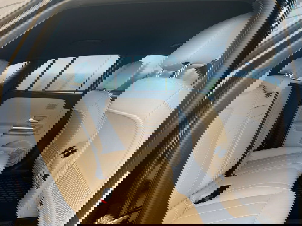 Mercedes-Benz EQA usata a Cosenza (19)