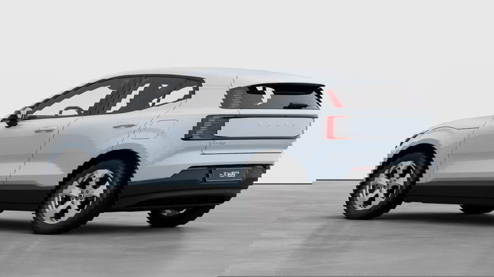 Volvo EX30 nuova a Como (4)