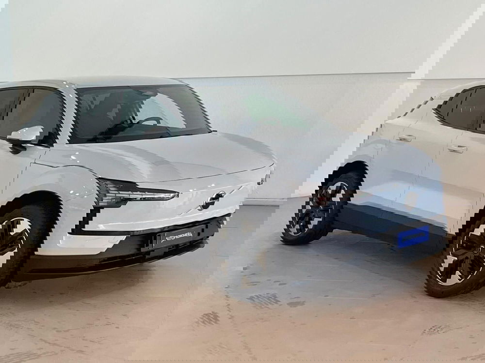 Volvo EX30 nuova a Como (2)