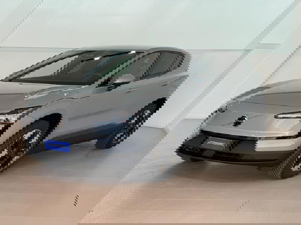 Volvo EX30 nuova a Como