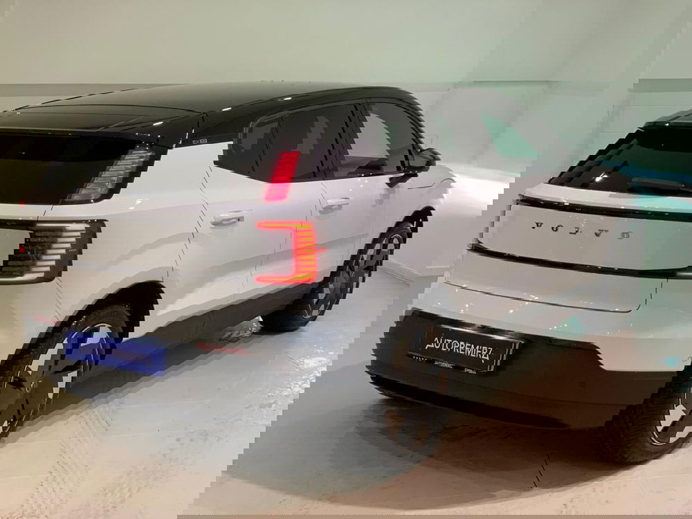 Volvo EX30 nuova a Como (8)