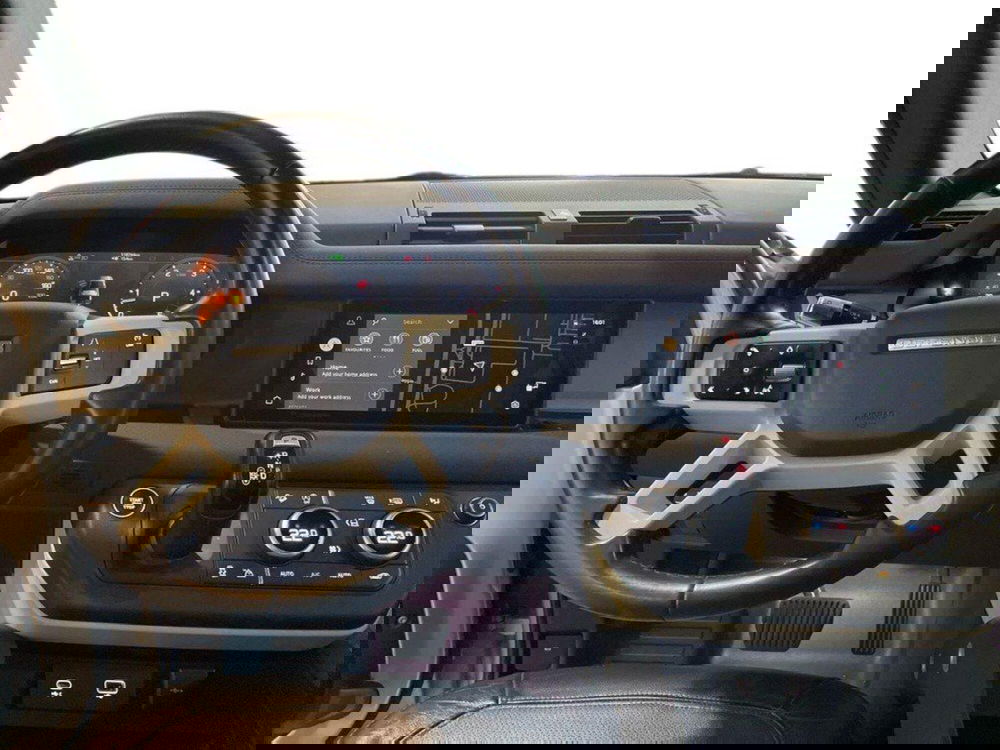 Land Rover Defender usata a Macerata (11)