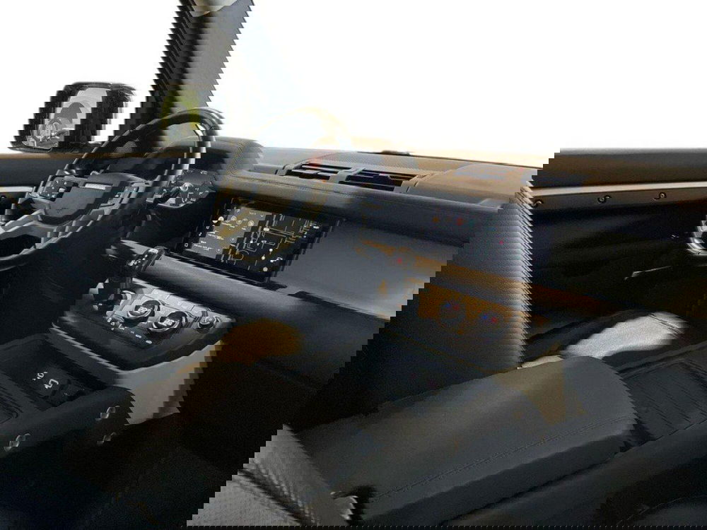 Land Rover Defender usata a Macerata (12)