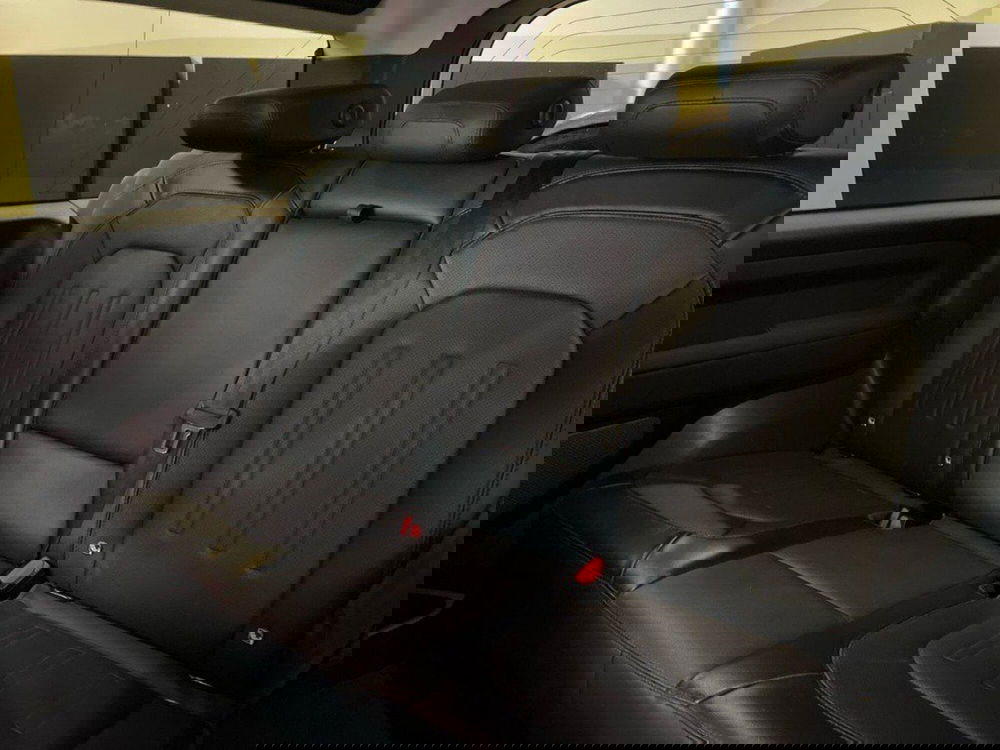 Land Rover Defender usata a Macerata (13)