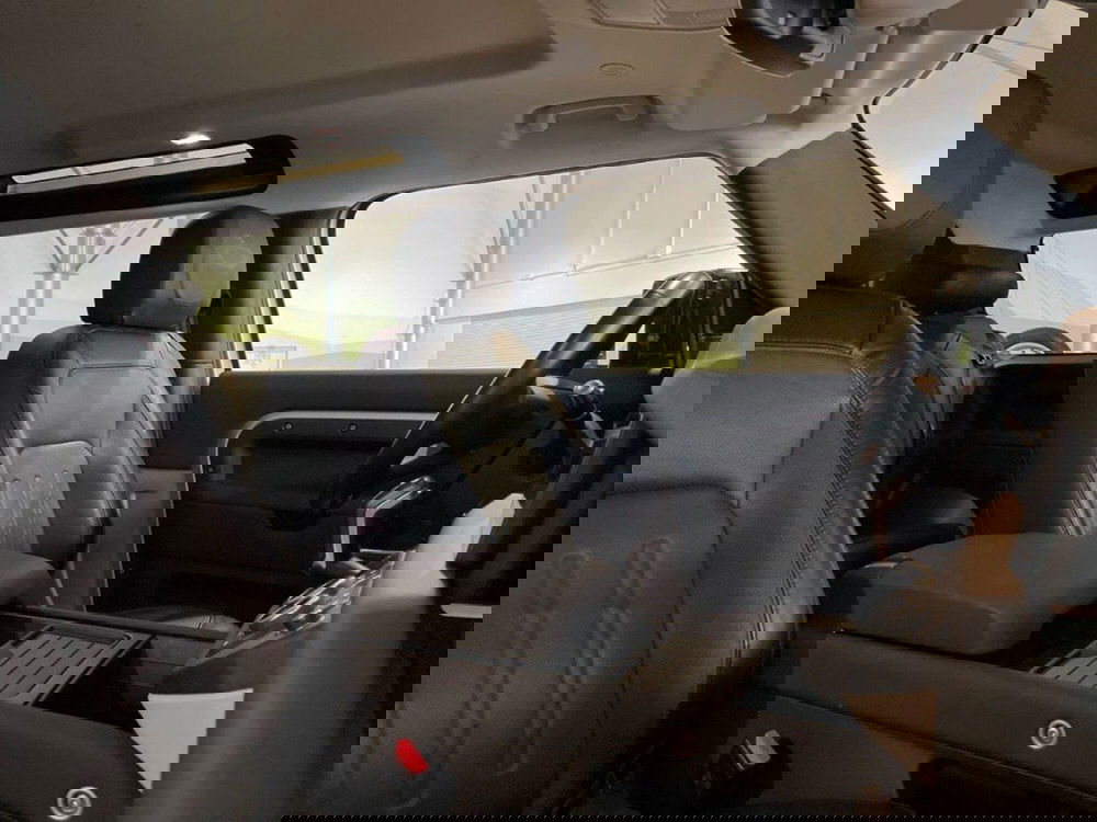 Land Rover Defender usata a Macerata (14)