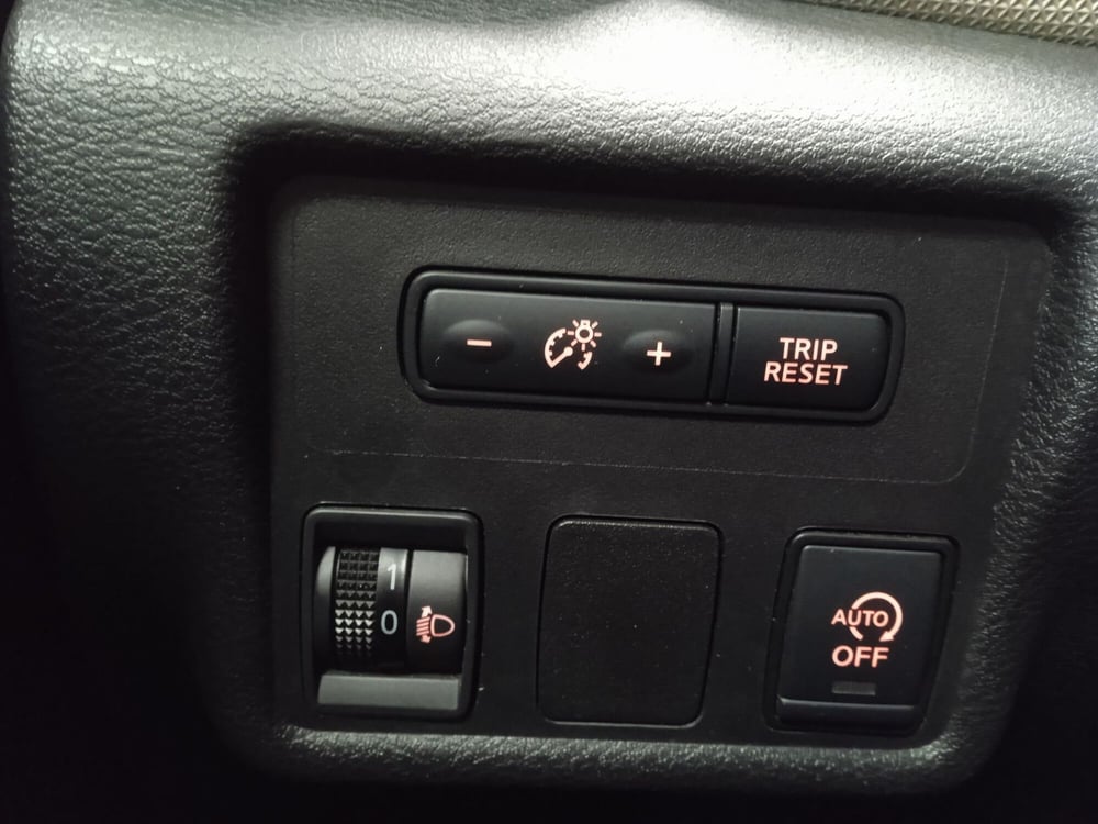 Nissan Micra usata a Torino (12)