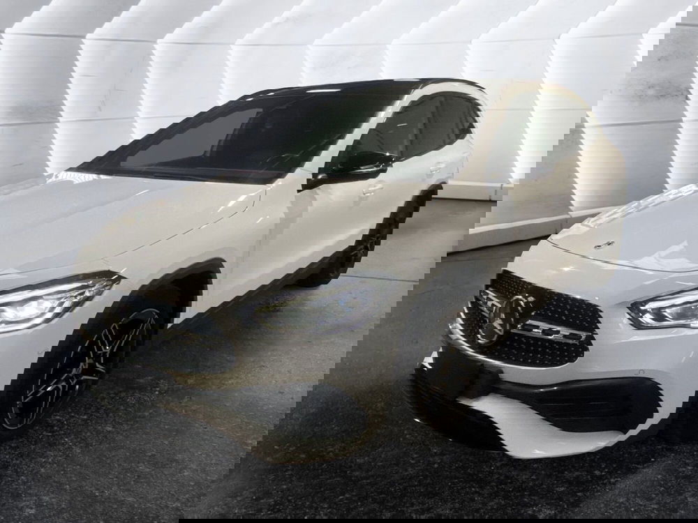 Mercedes-Benz GLA SUV usata a Napoli