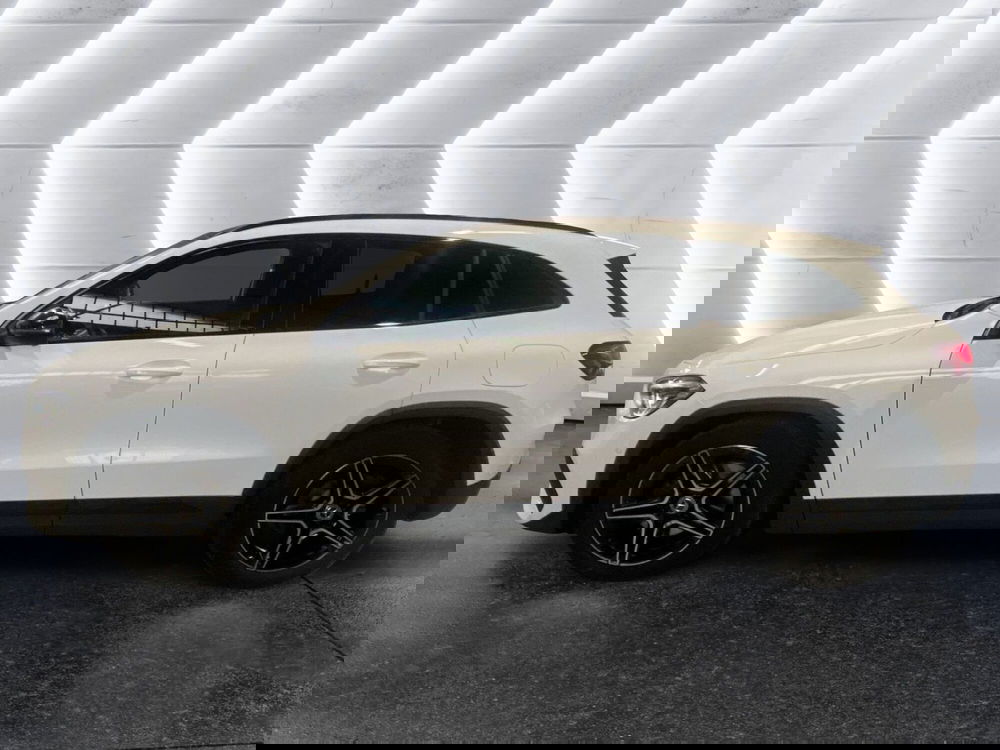 Mercedes-Benz GLA SUV usata a Napoli (4)