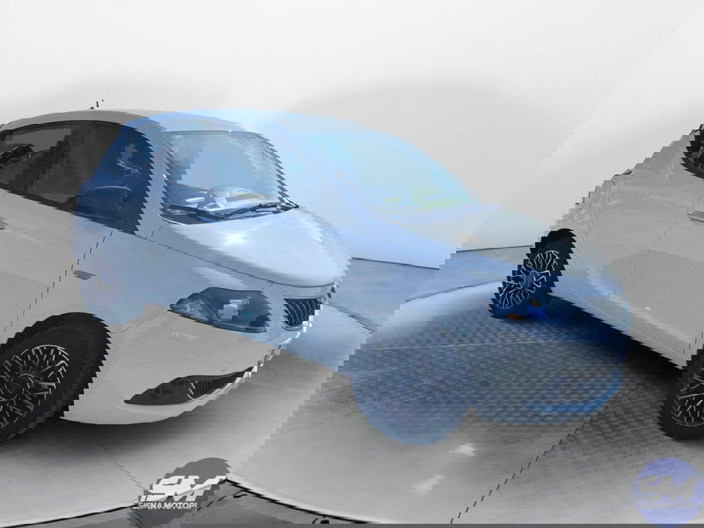 Lancia Ypsilon usata a Siena (8)
