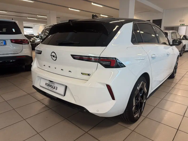 Opel Astra usata a Messina (3)