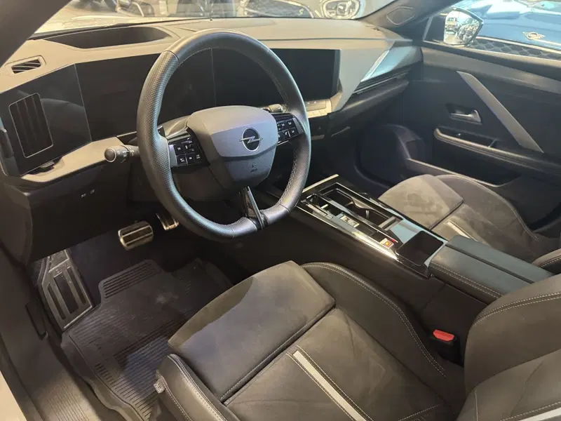 Opel Astra usata a Messina (7)