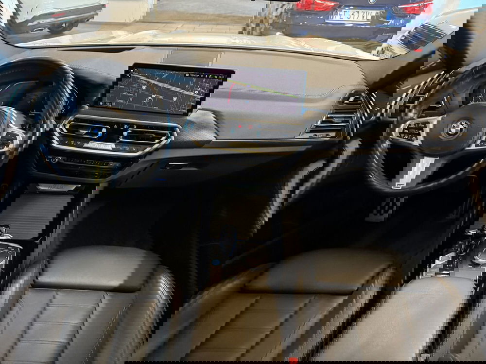 BMW iX3 usata a Messina (12)