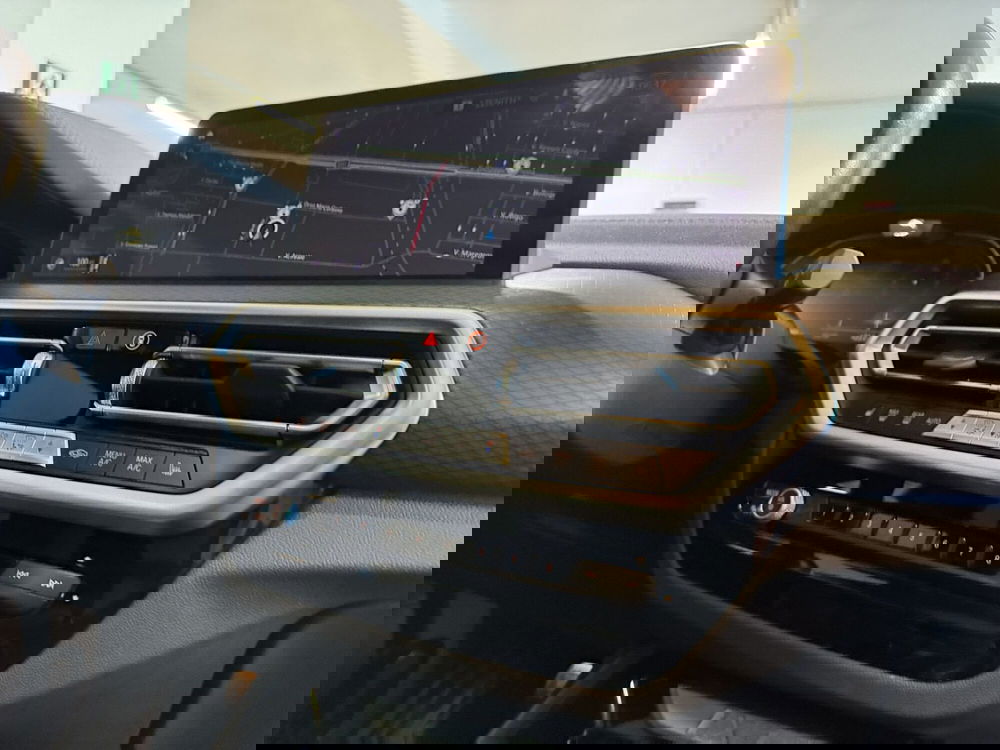 BMW iX3 usata a Messina (13)