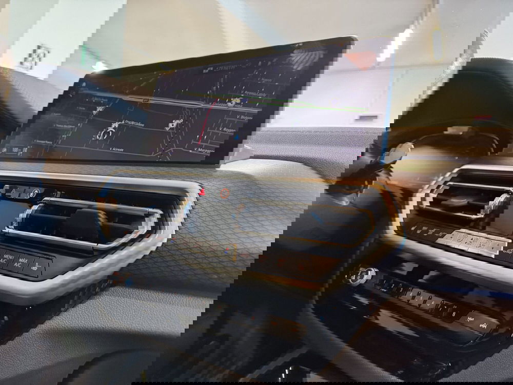 BMW iX3 usata a Messina (16)