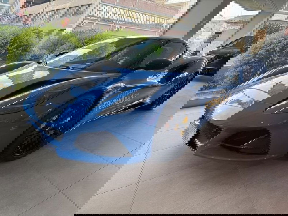 Lotus Emira nuova a Messina