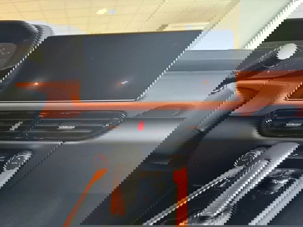 Lotus Emira nuova a Messina (12)