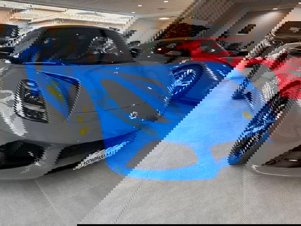 Lotus Emira nuova a Messina (2)