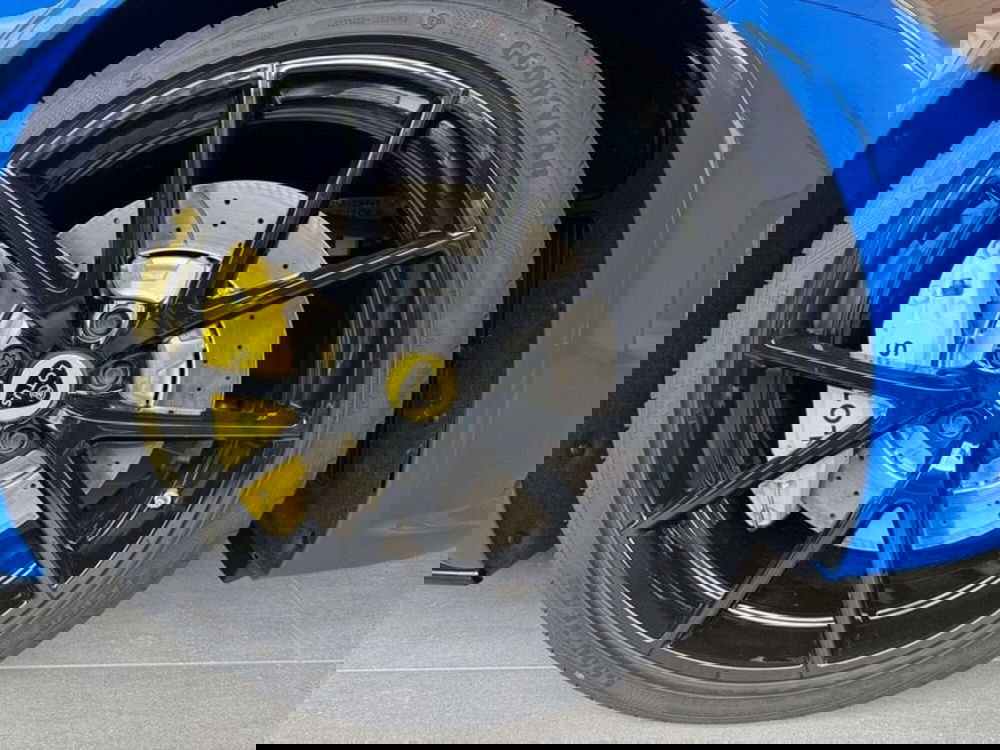 Lotus Emira nuova a Messina (5)