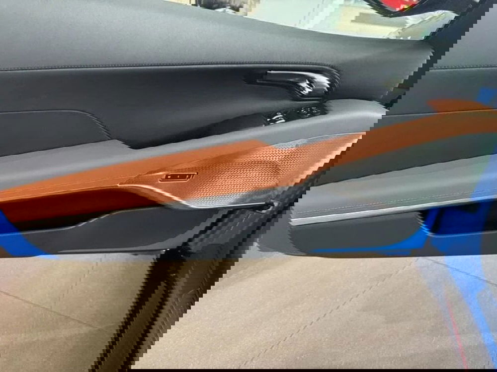 Lotus Emira nuova a Messina (7)