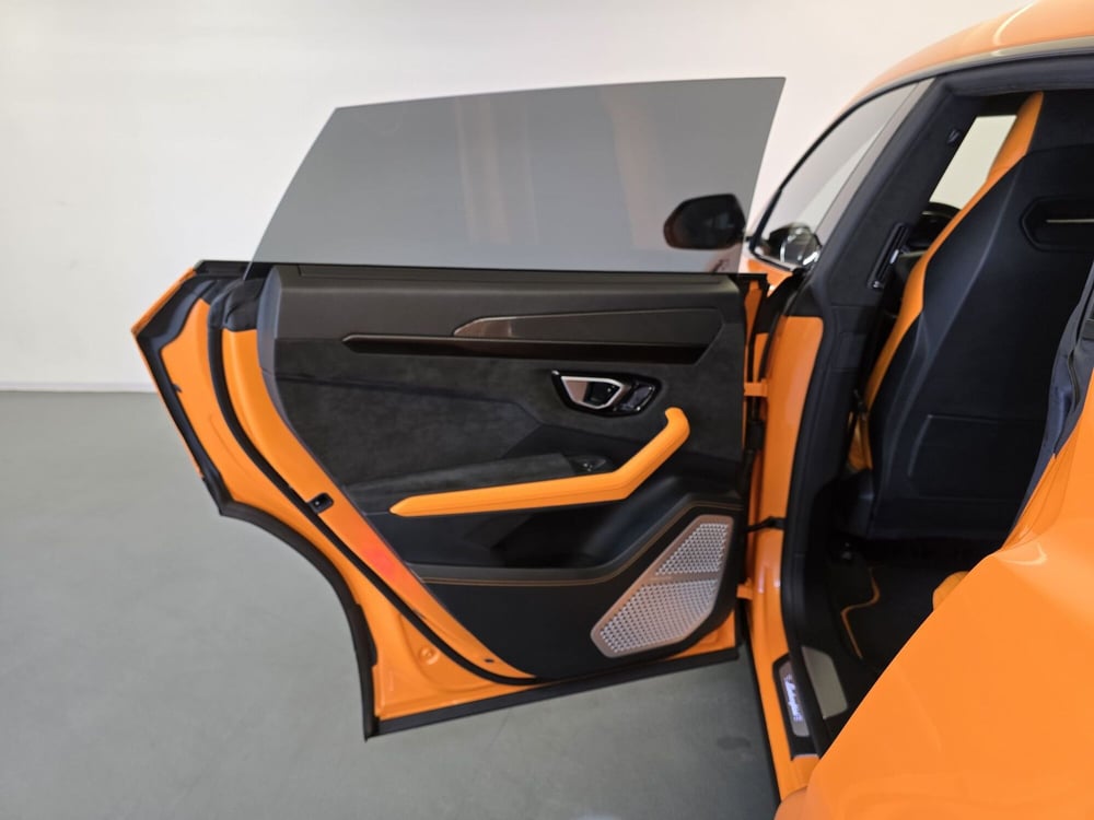 Lamborghini Urus usata a Bologna (14)