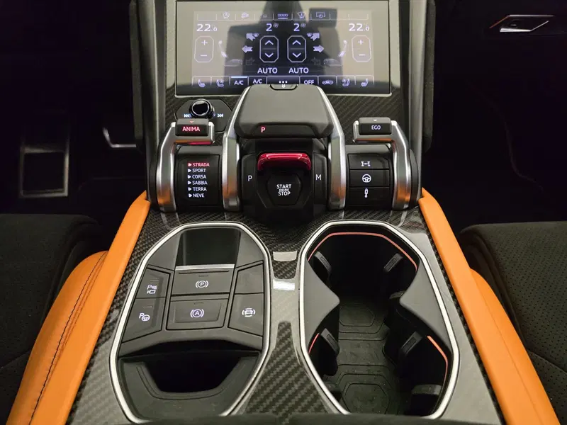 Lamborghini Urus usata a Bologna (19)