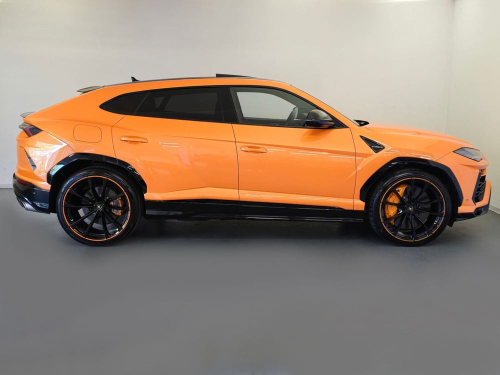 Lamborghini Urus usata a Bologna (2)