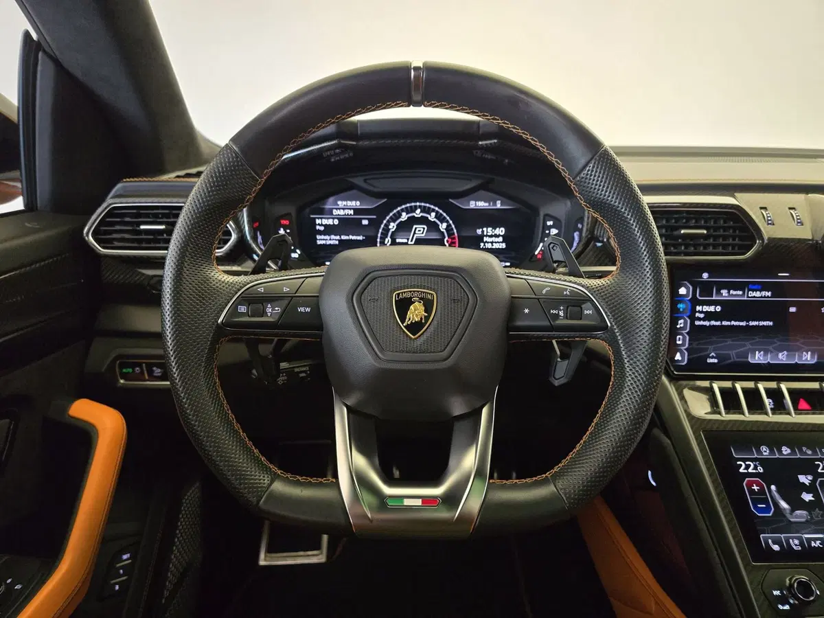 Lamborghini Urus usata a Bologna (20)