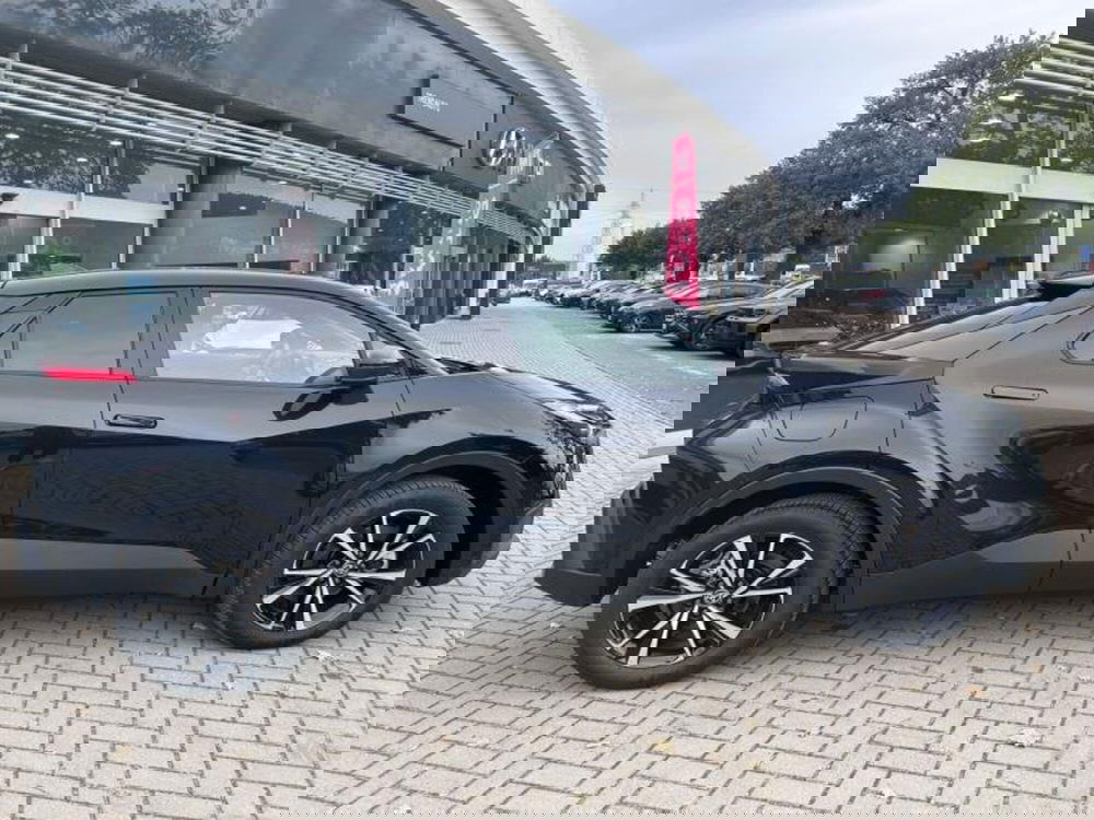 Toyota Toyota C-HR nuova a Perugia (11)