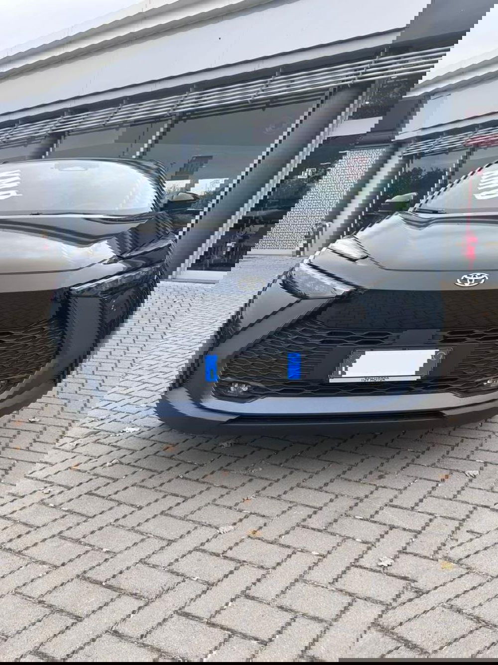 Toyota Toyota C-HR nuova a Perugia (3)