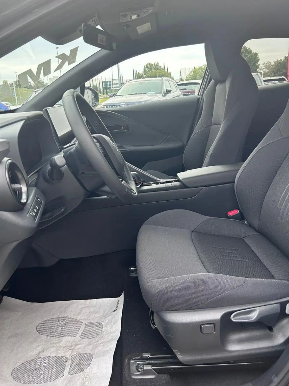 Toyota Toyota C-HR nuova a Perugia (9)