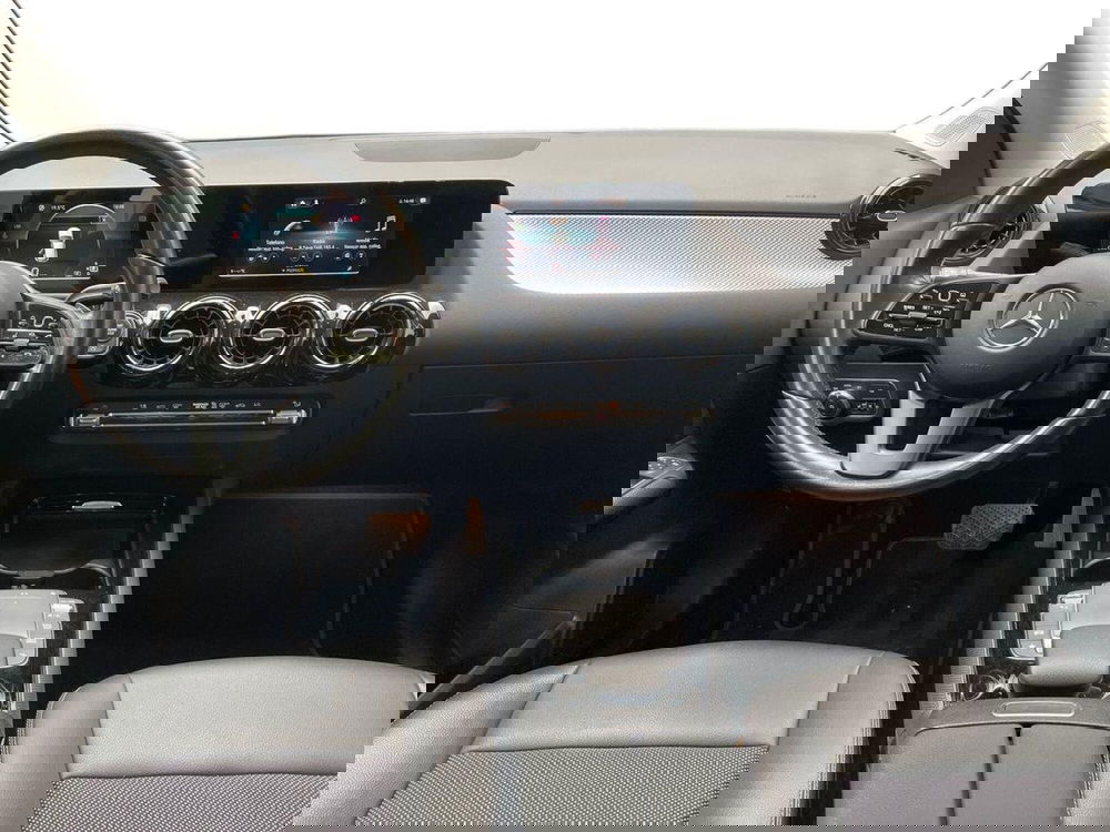 Mercedes-Benz GLA SUV usata a Prato (11)