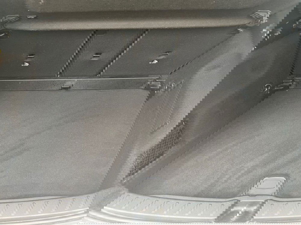 Mercedes-Benz GLA SUV usata a Prato (8)