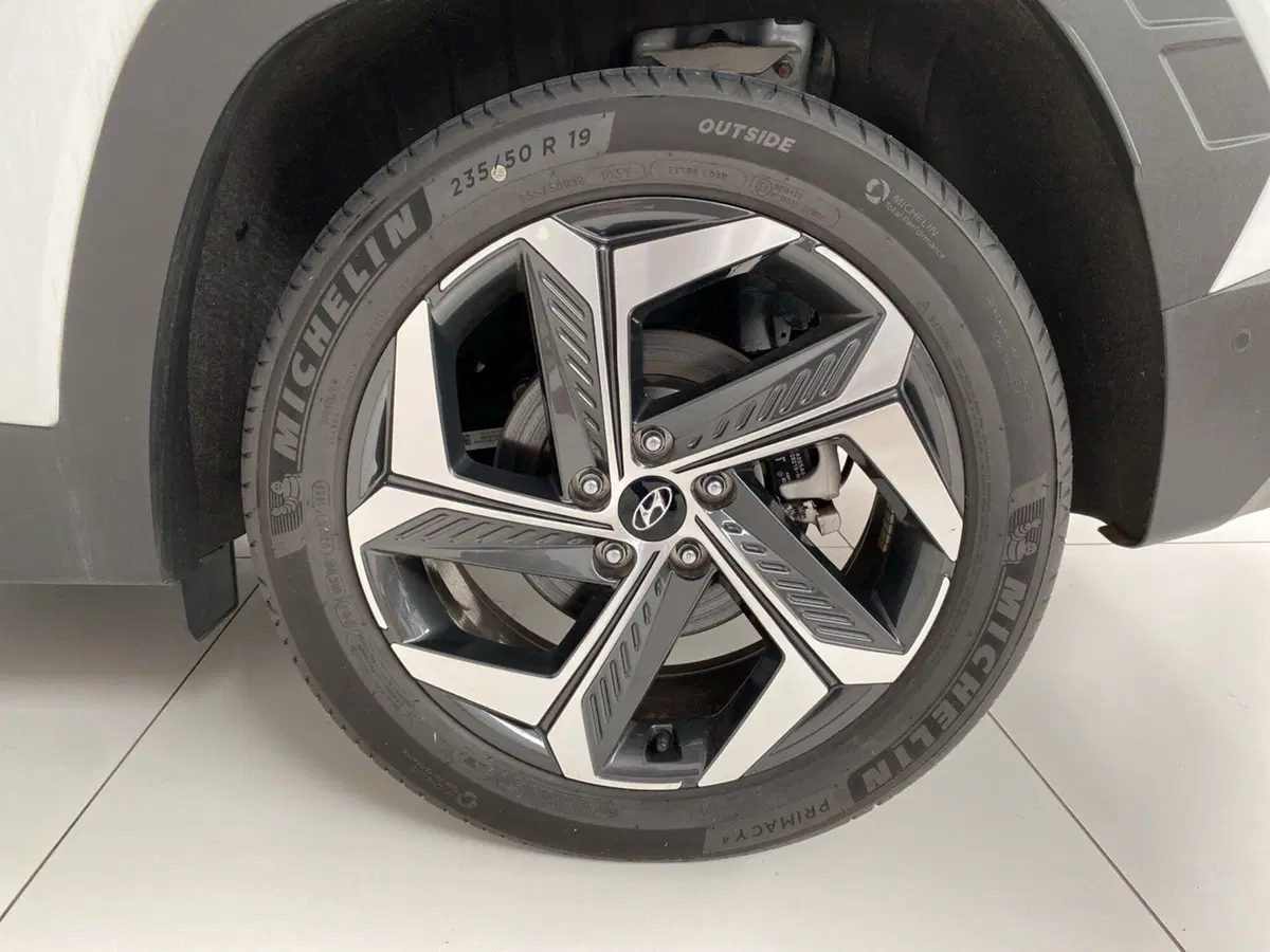 Hyundai Tucson nuova a Lodi (13)
