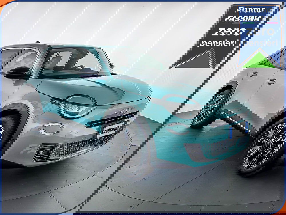 Fiat 600 nuova a Milano