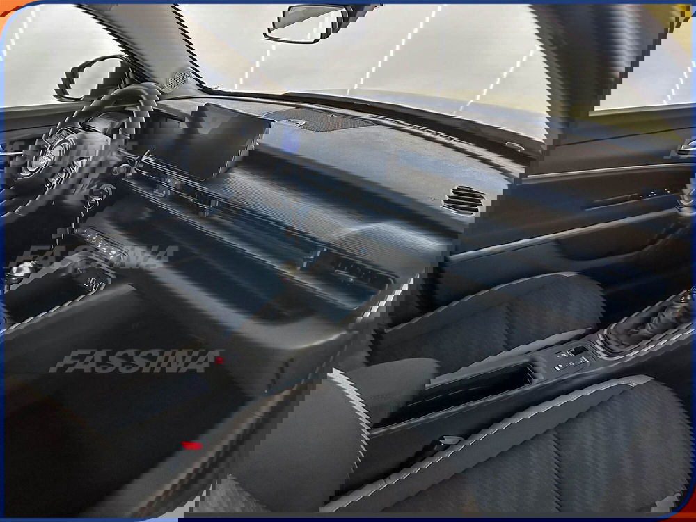 Jeep Avenger nuova a Milano (12)