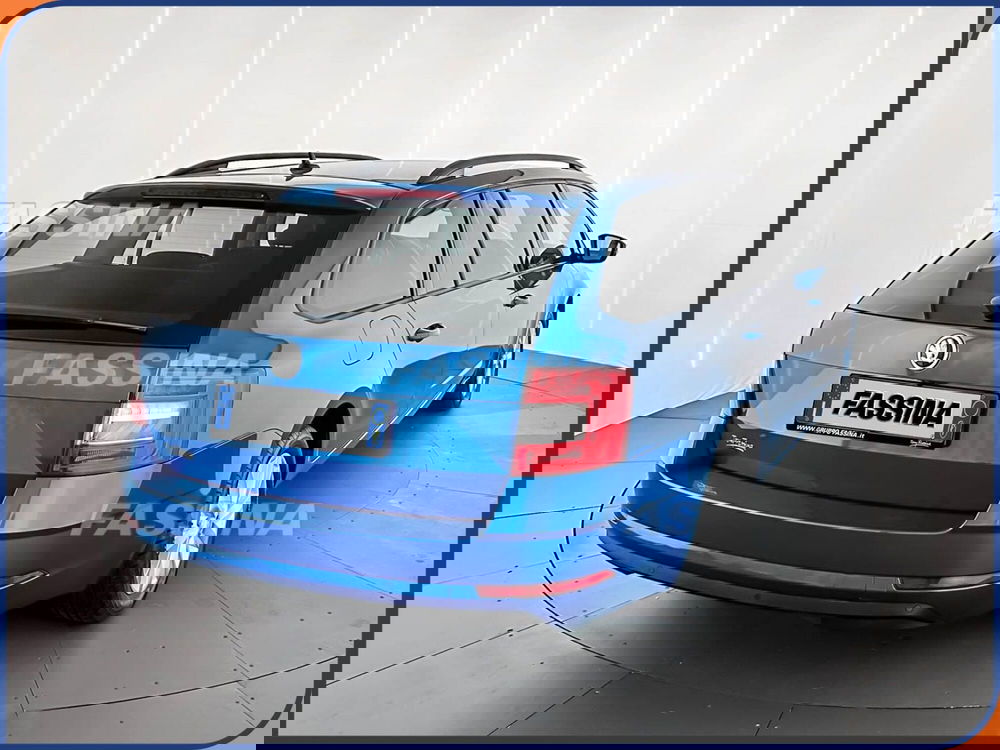 Skoda Octavia Station Wagon usata a Milano (6)