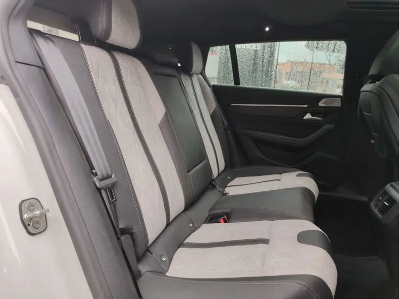 Peugeot 508 SW usata a Massa-Carrara (16)