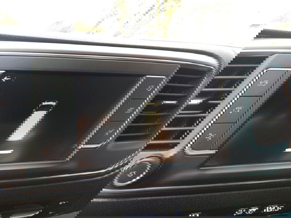 Peugeot Traveller usata a Modena (18)