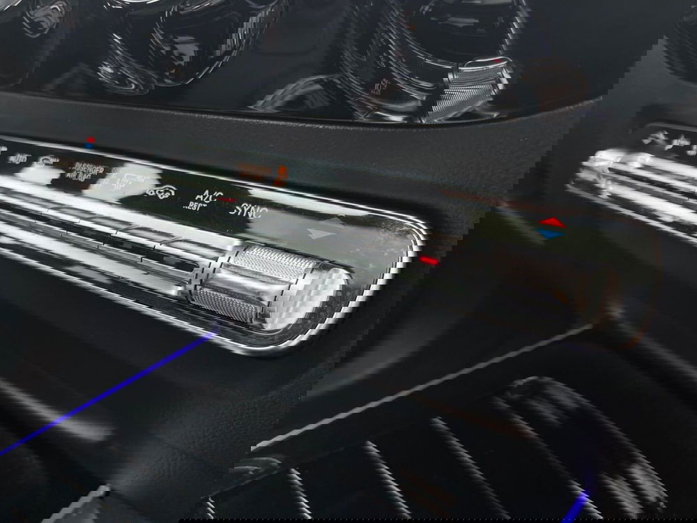 Mercedes-Benz GLA SUV usata a Napoli (16)